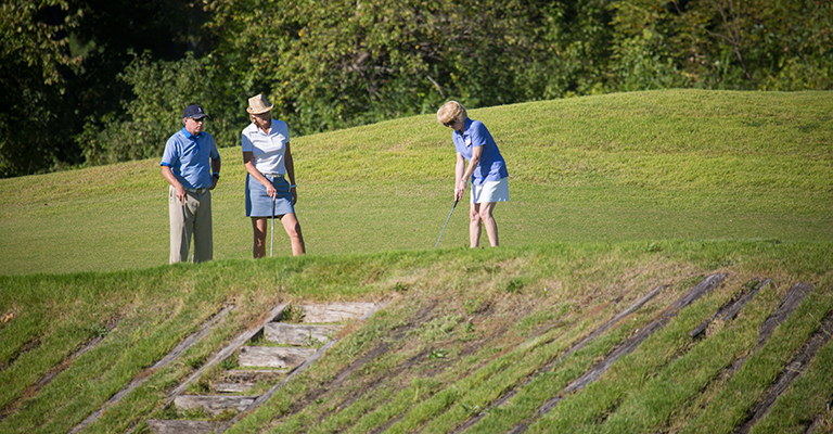 16-0926-FOU-President sGolfScramble-1251-768x400